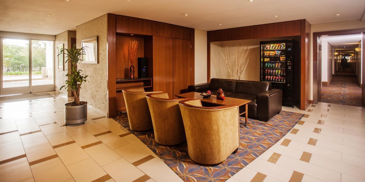 Stayeasy Pretoria-Noord Buitenkant foto